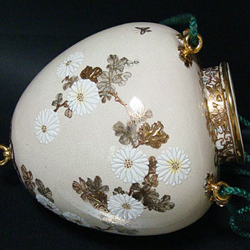奈良県のお客様より錦光山の陶磁器の花入を買取ました