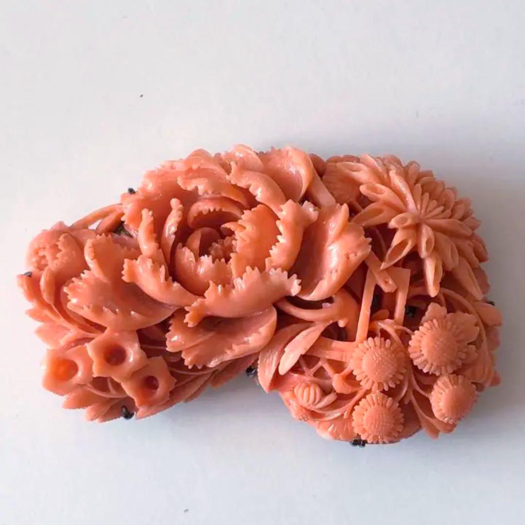アクセサリー装飾珊瑚珊瑚の帯留め