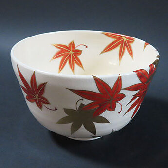 富山県小矢部市のお客様より骨董品買取で古陶器の茶碗を買取ました